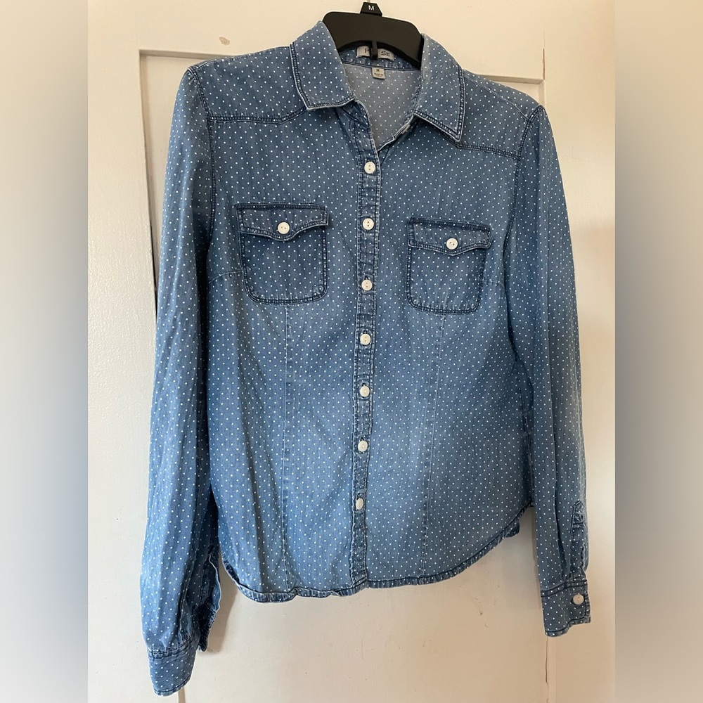 Blue polkadot shirt